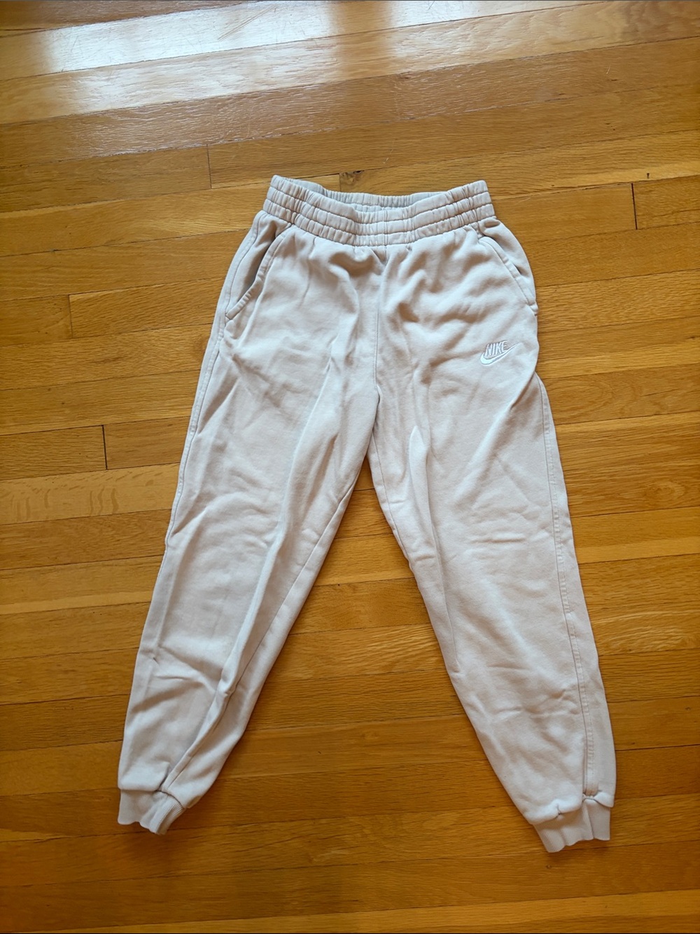 Nike Club Fleece Kids Cream Jogger Sweatpants